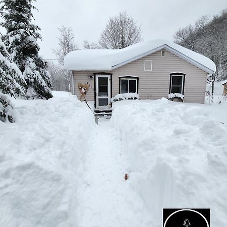 Chalet Falaise By Chalets Nabu Villa Saint-Alexis-des-Monts Esterno foto